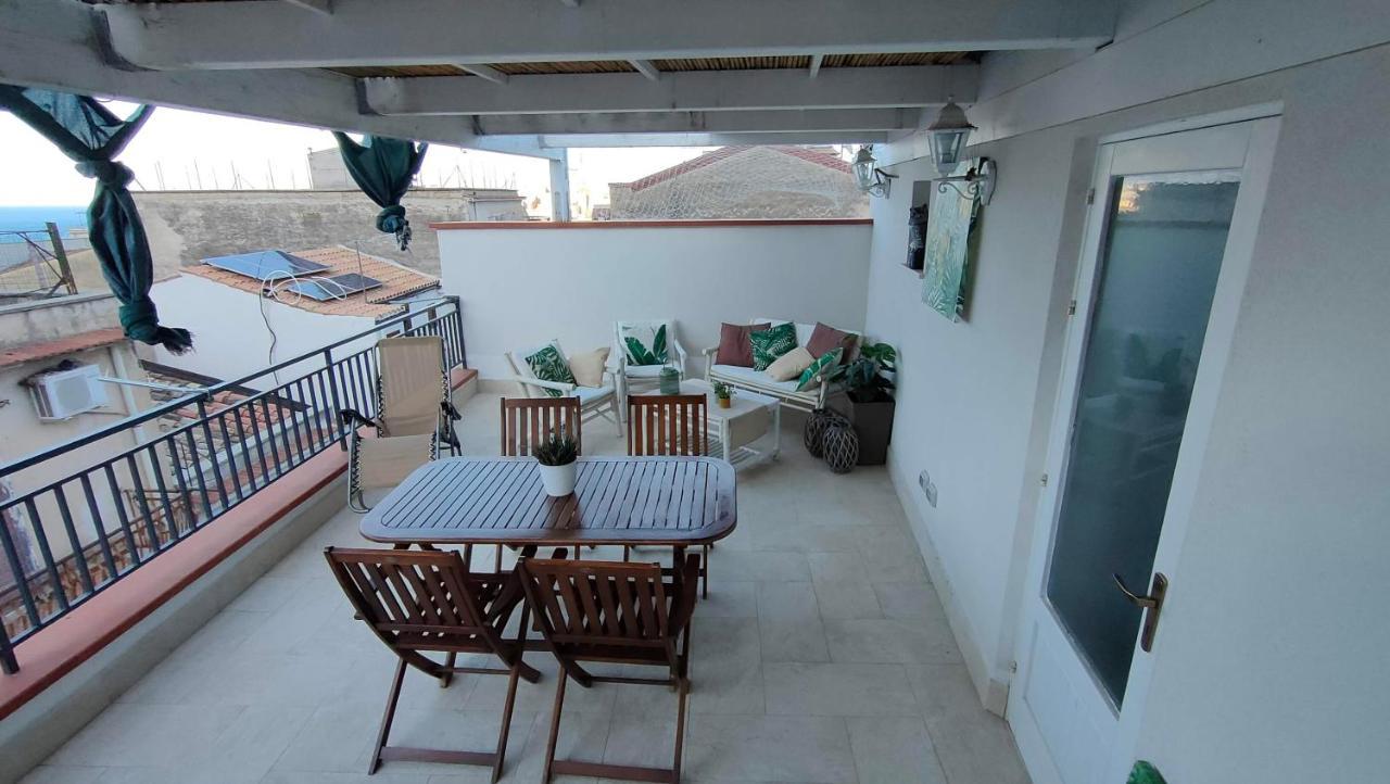 Casa Vacanze Gloria Кастеламаре дел Голфо Екстериор снимка