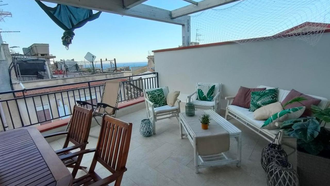 Casa Vacanze Gloria Кастеламаре дел Голфо Екстериор снимка